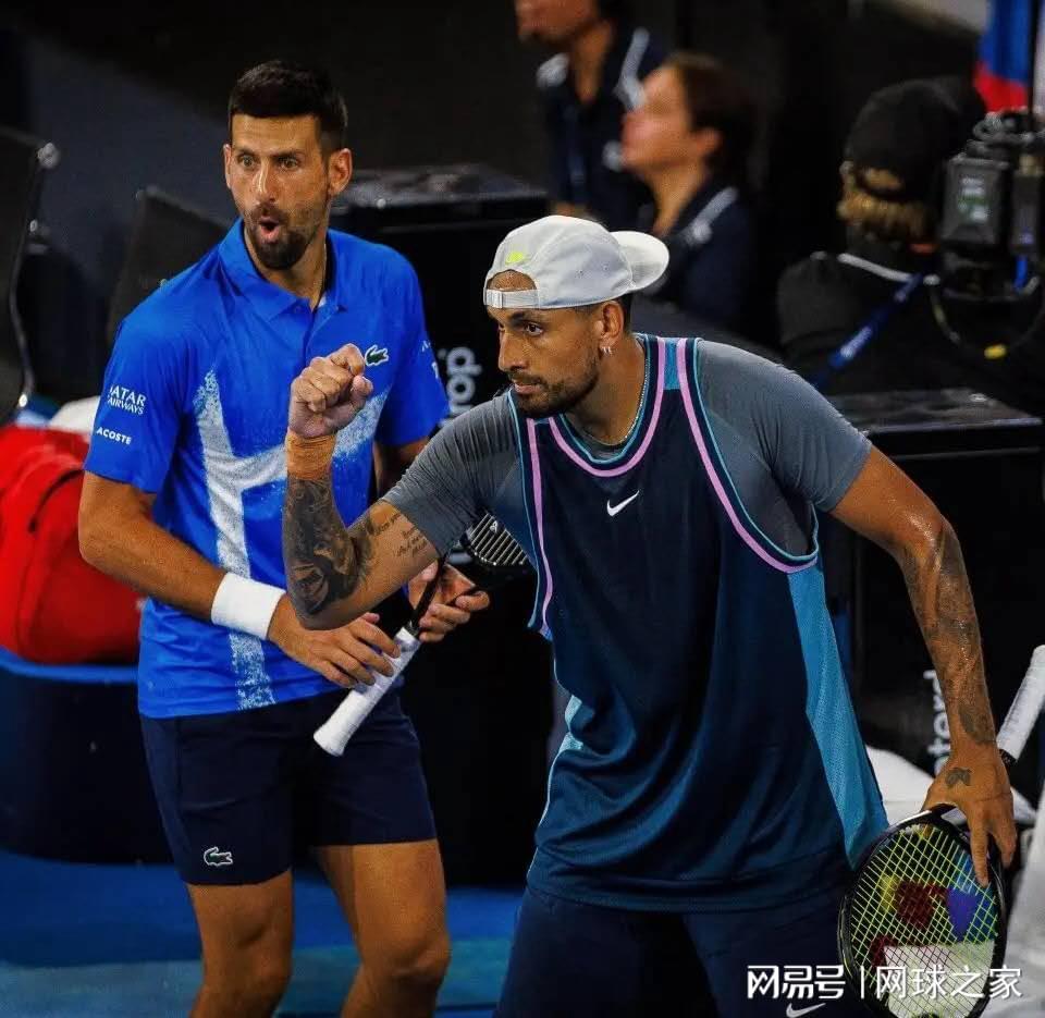 德约：椰子常发夜店视频给我，他自律太差，凭天赋早该进世界前十