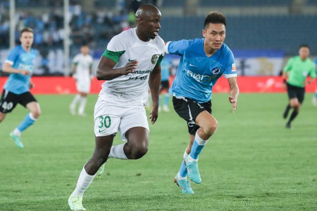 PG模拟器官网-【中超】穆谢奎弑旧主弗兰克破门 大连人1比2浙江队