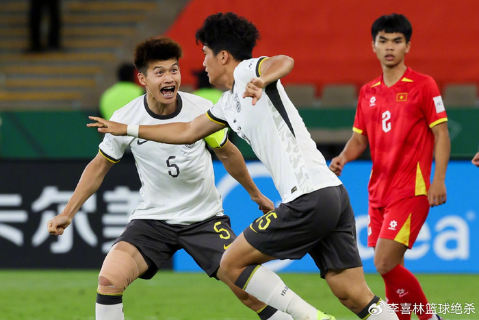 pg电子娱乐平台-泪目！国足20岁1米88新星崛起：带刀后卫关键进球太硬+跳舞庆祝|彭啸|U23|半决赛|澳大利亚队|U23亚洲杯_新浪体育_新浪新闻