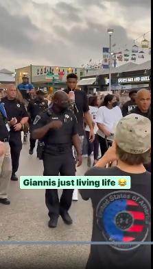 1628854523484009744.png pg电子娱乐平台-【夜读】后梅罗时代 西甲看中国德比?