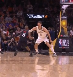 PG模拟器官网-总决赛菜鸟？大心脏老炮！控卫之神在最高舞台闪耀